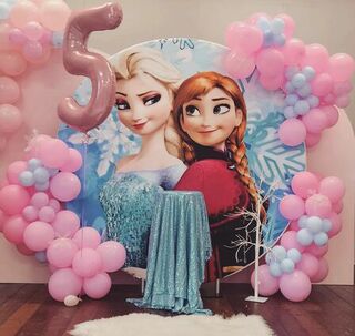 Frozen Round Backdrop