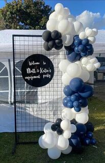 Tall Mesh & Garland Backdrop